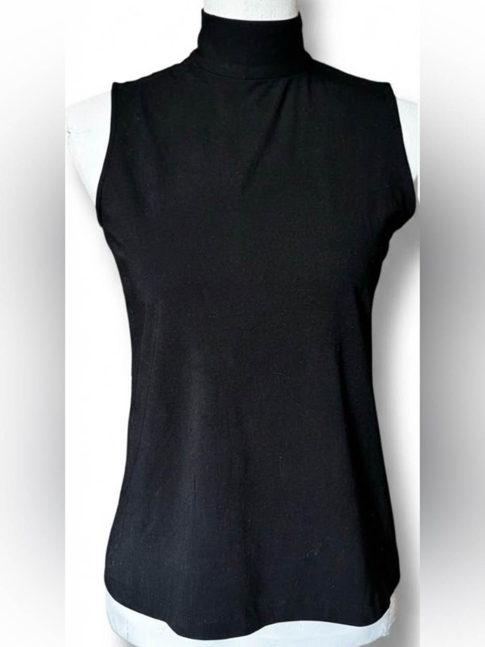 Chico's black sleeveless turtleneck ‘The Ultimate Tee’ w/back zipper Size 0 | a